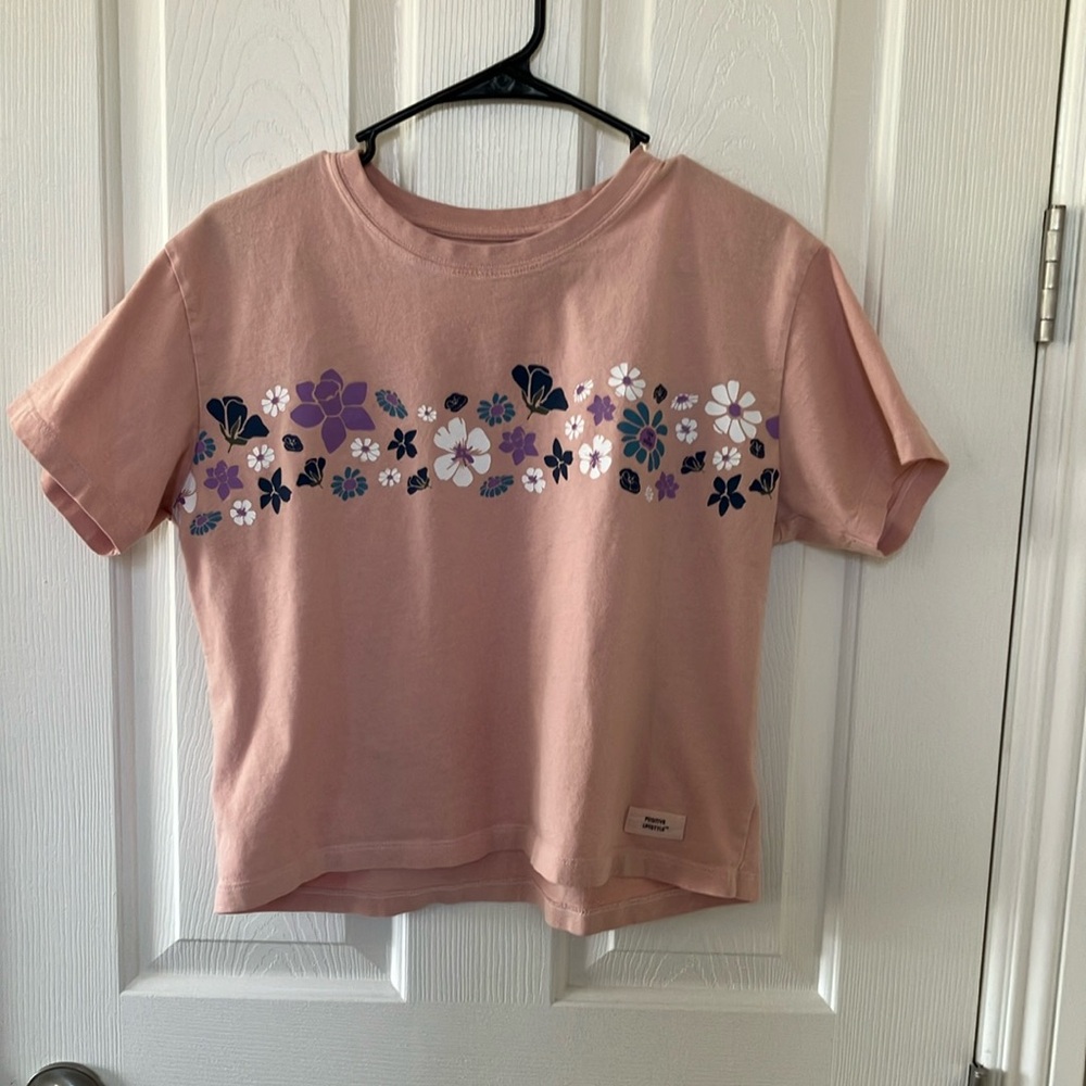 Life is Good Women’s Boxy Tees - Picture 2 of 3